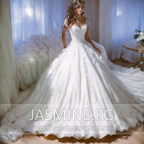 Открыть карточку платья XW-6 Белое свадебное пышное открытое с коротким рукавом со шлейфом