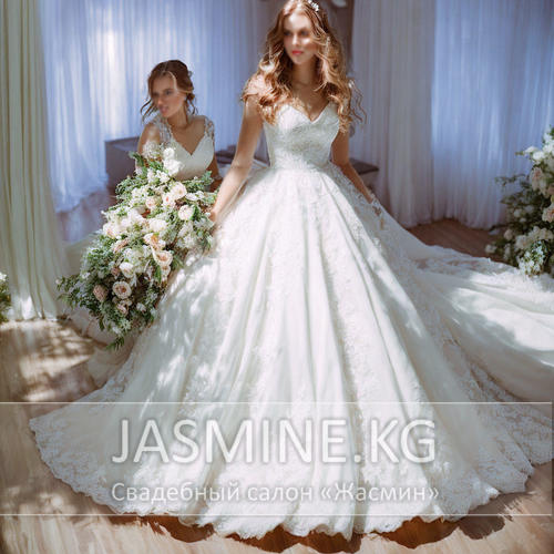 XW-7көйнөк картасын ачуу Белое свадебное пышное открытое со шлейфом